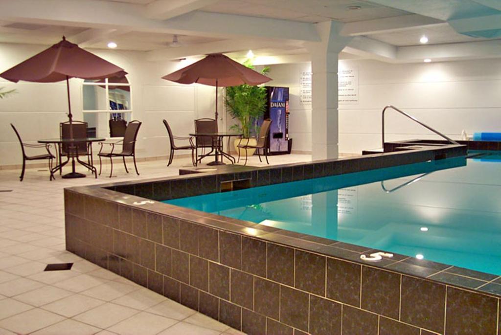 Ambassador Hotel Sudbury Kültér fotó