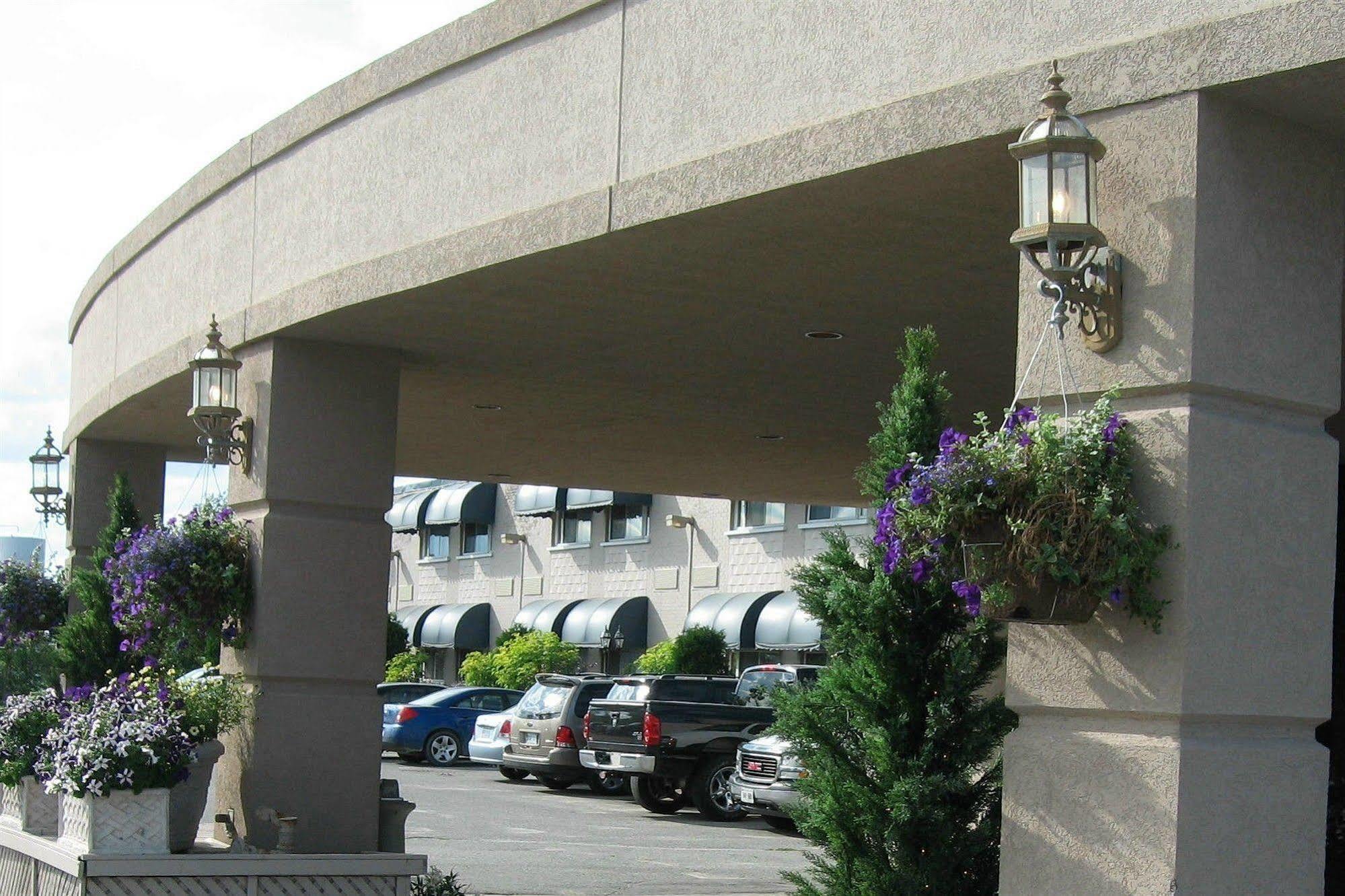 Ambassador Hotel Sudbury Kültér fotó